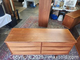 MaxSold Auction: MCM Teak 6-Drawer Dresser  - Toronto (Ontario, Canada) PARTNER MANAGED Reseller Online Auction - Queen Street Wt.