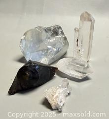 MaxSold Auction: Several Quartz Pieces  - Toronto (Ontario, Canada) PARTNER MANAGED Reseller Online Auction - Queen Street Wt.