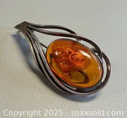 MaxSold Auction: Vintage 925 Silver Amber Pendant / Brooch - Marked  - Toronto (Ontario, Canada) PARTNER MANAGED Reseller Online Auction - Queen Street Wt.