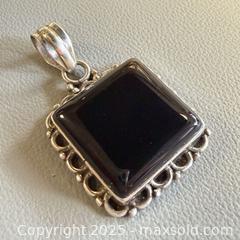 MaxSold Auction: Vintage 925 Silver Black Onyx Pendant - Marked  - Toronto (Ontario, Canada) PARTNER MANAGED Reseller Online Auction - Queen Street Wt.