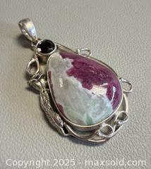 MaxSold Auction: Vintage 925 Silver Gemstone Pendant - Marked  - Toronto (Ontario, Canada) PARTNER MANAGED Reseller Online Auction - Queen Street Wt.