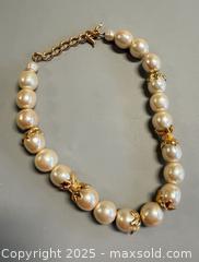 MaxSold Auction: Vintage FENDI Pearl Chocker Necklace - Toronto (Ontario, Canada) PARTNER MANAGED Reseller Online Auction - Queen Street Wt.