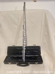 MaxSold Auction: Artley Closed-Hole Student Flute, Silver-Plated, Key of C - Toronto (Ontario, Canada) SELLER MANAGED Downsizing Online Auction -  Weston Road (CONDO)