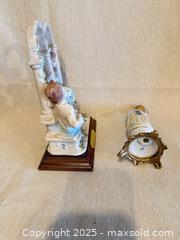 MaxSold Auction: Lot of 2 Porcelain Victorian Romantic Figurines on Bases Capodimonte  - Toronto (Ontario, Canada) SELLER MANAGED Downsizing Online Auction -  Weston Road (CONDO)