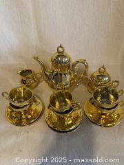 MaxSold Auction: Vintage Japanese Porcelain Tea Set with Gold Luster, 15 Pieces  - Toronto (Ontario, Canada) SELLER MANAGED Downsizing Online Auction -  Weston Road (CONDO)