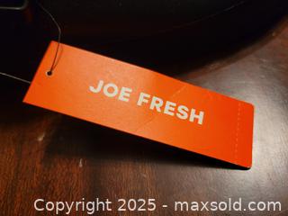 MaxSold Auction: Black Women's Clogs New with Tag - Toronto (Ontario, Canada) SELLER MANAGED Downsizing Online Auction - Mcadam Avenue