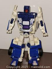 MaxSold Auction: Transformers Combiner Wars Stunticon Breakdown Deluxe Class - Toronto (Ontario, Canada) SELLER MANAGED Downsizing Online Auction - Mcadam Avenue
