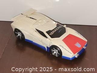 MaxSold Auction: Transformers Combiner Wars Stunticon Breakdown Deluxe Class - Toronto (Ontario, Canada) SELLER MANAGED Downsizing Online Auction - Mcadam Avenue