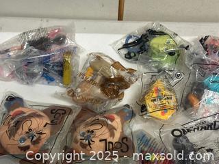 MaxSold Auction: Lot of 40+ Sealed Happy Meal / Fast-Food Promotional Toys - Livermore (California, USA) SELLER MANAGED Estate Sale Online Auction - Hansen Road