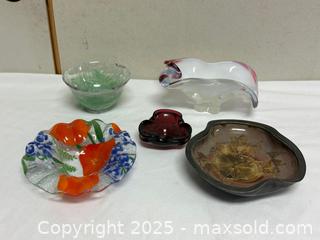 MaxSold Auction: Lot of 5 Decorative Glass Bowls / Ashtrays - Livermore (California, USA) SELLER MANAGED Estate Sale Online Auction - Hansen Road