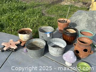 MaxSold Auction: Lot of Approximately 10 Pieces — Type Not Specified - Livermore (California, USA) SELLER MANAGED Estate Sale Online Auction - Hansen Road