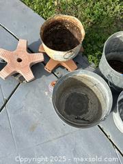 MaxSold Auction: Lot of Approximately 10 Pieces — Type Not Specified - Livermore (California, USA) SELLER MANAGED Estate Sale Online Auction - Hansen Road