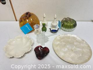 MaxSold Auction: Mixed Decor: Glass & Capiz Pumpkin Décor, lenox kitchenware, trinkets - 11 Pieces total - Livermore (California, USA) SELLER MANAGED Estate Sale Online Auction - Hansen Road