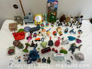 MaxSold Auction: Mixed Lot of Small Toys & Figurines, Approximately 65–80 Pieces - Livermore (California, USA) SELLER MANAGED Estate Sale Online Auction - Hansen Road