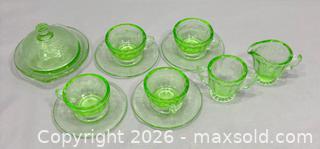 MaxSold Auction: Vintage 1930s Federal Glass Uranium? Child’s 12pc Tea Set - Newmarket (Ontario, Canada) SELLER MANAGED Reseller Online Auction - Lundys Lane