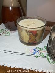 MaxSold Auction: Lamp, Candles And Vase A - Kingston (Ontario, Canada) PARTNER MANAGED Estate Sale Online Auction - Roosevelt Drive