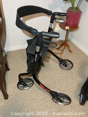 MaxSold Auction: Mobility Walker B - Kingston (Ontario, Canada) PARTNER MANAGED Estate Sale Online Auction - Roosevelt Drive