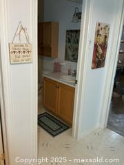 MaxSold Auction: Print And Sign A - Kingston (Ontario, Canada) PARTNER MANAGED Estate Sale Online Auction - Roosevelt Drive