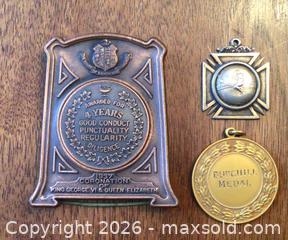 MaxSold Auction: Awards and Medals - Aurora (Ontario, Canada) PARTNER MANAGED Downsizing Online Auction - Murray Drive