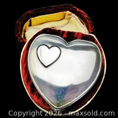 MaxSold Auction: Sterling Silver Vintage Heart Shaped Compact  - Aurora (Ontario, Canada) PARTNER MANAGED Downsizing Online Auction - Murray Drive