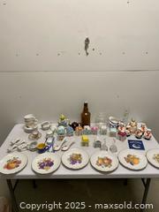 MaxSold Auction: Vintage Mixed Ceramic Kitchen & Decor Lot – Spice Houses, Plates, Figurines  - Vancouver (British Columbia, Canada) SELLER MANAGED Reseller Online Auction - East 7th Avenue (STORAGE)