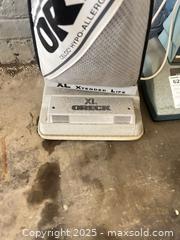 MaxSold Auction: Lot of 2 Upright Vacuums: Oreck XL Xtended Life & Hoover Concept One - B - Allentown (Pennsylvania, USA) SELLER MANAGED Moving Online Auction -  South Fulton Street