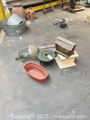 MaxSold Auction: Lot of 6 Mixed Bird Feeders, Birdhouse and Planters - A - Allentown (Pennsylvania, USA) SELLER MANAGED Moving Online Auction -  South Fulton Street