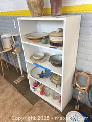 MaxSold Auction: White Painted 4-Shelf Open Bookshelf - C - Allentown (Pennsylvania, USA) SELLER MANAGED Moving Online Auction -  South Fulton Street