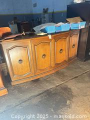 MaxSold Auction: Wood Veneer Buffet Hutch with Cabinet Doors & Drawers C - Allentown (Pennsylvania, USA) SELLER MANAGED Moving Online Auction -  South Fulton Street