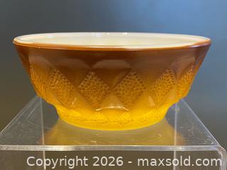 MaxSold Auction: Anchor Hocking Fire-King Kimberly Bowls – Diamond Pattern – Amber / Brown Ombre - London (Ontario, Canada) PARTNER MANAGED Downsizing Online Auction - Trillium Crescent