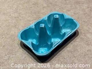 MaxSold Auction: Anthropologie Ceramic Egg Crate – Half Dozen, Turquoise - London (Ontario, Canada) PARTNER MANAGED Downsizing Online Auction - Trillium Crescent