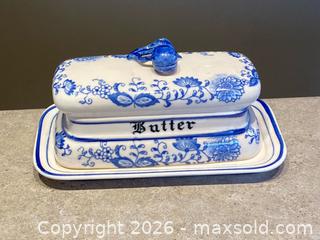 MaxSold Auction: Arnart Blue Onion Covered Butter Dish with Underplate - London (Ontario, Canada) PARTNER MANAGED Downsizing Online Auction - Trillium Crescent