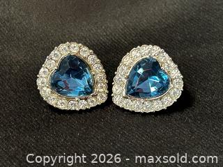 MaxSold Auction: Avon Faux Sapphire Heart Pierced Earrings - London (Ontario, Canada) PARTNER MANAGED Downsizing Online Auction - Trillium Crescent