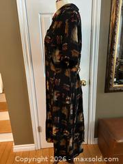MaxSold Auction: B.B. Studio Rayon Button-Front Dress – Made in Canada (18P) - London (Ontario, Canada) PARTNER MANAGED Downsizing Online Auction - Trillium Crescent