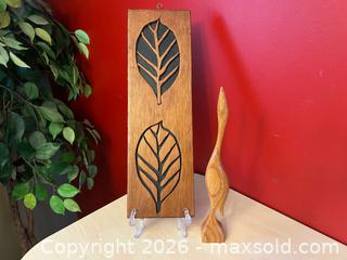 MaxSold Auction: Carved Wood Décor – Leaf Wall Hanging & Bird Sculpture - London (Ontario, Canada) PARTNER MANAGED Downsizing Online Auction - Trillium Crescent