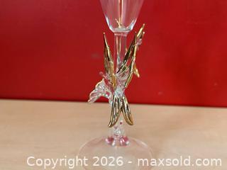 MaxSold Auction: Delicate Handblown Glass Hummingbird Bud Vase with Gold Accents - London (Ontario, Canada) PARTNER MANAGED Downsizing Online Auction - Trillium Crescent