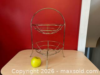 MaxSold Auction: Gold-Tone 2-Tier Wire Fruit Basket - London (Ontario, Canada) PARTNER MANAGED Downsizing Online Auction - Trillium Crescent