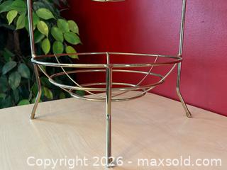 MaxSold Auction: Gold-Tone 2-Tier Wire Fruit Basket - London (Ontario, Canada) PARTNER MANAGED Downsizing Online Auction - Trillium Crescent
