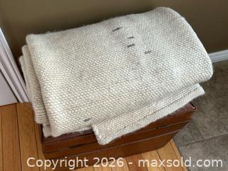 MaxSold Auction: Handwoven Wool Area Rug – Neutral Cream with Natural Flecking - London (Ontario, Canada) PARTNER MANAGED Downsizing Online Auction - Trillium Crescent