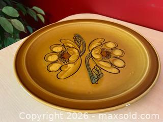 MaxSold Auction: International Stone Ware “Calypso” Plate – Japan – 12in D - London (Ontario, Canada) PARTNER MANAGED Downsizing Online Auction - Trillium Crescent