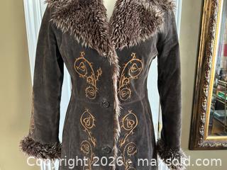 MaxSold Auction: Jessica Penny Lane / Afghan-Style Leather Coat with Faux Fur Trim - London (Ontario, Canada) PARTNER MANAGED Downsizing Online Auction - Trillium Crescent