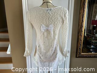 MaxSold Auction: Joseph Ribkoff Open-Knit Top Lace Hem – Size 6 - London (Ontario, Canada) PARTNER MANAGED Downsizing Online Auction - Trillium Crescent
