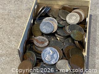 MaxSold Auction: Mixed Coin Lot – Assorted World & Canadian Coins - London (Ontario, Canada) PARTNER MANAGED Downsizing Online Auction - Trillium Crescent