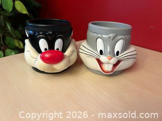 MaxSold Auction: Pair of Looney Tunes Character Mugs – Bugs Bunny & Sylvester (1992) - London (Ontario, Canada) PARTNER MANAGED Downsizing Online Auction - Trillium Crescent