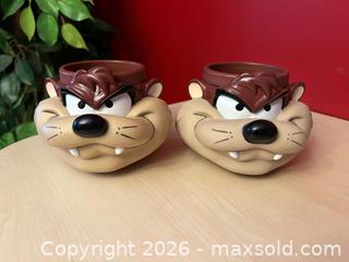 MaxSold Auction: Pair of Looney Tunes Taz 3D Character Mugs - London (Ontario, Canada) PARTNER MANAGED Downsizing Online Auction - Trillium Crescent