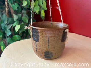 MaxSold Auction: Pair of Studio Pottery Planters – Hanging & Tabletop - London (Ontario, Canada) PARTNER MANAGED Downsizing Online Auction - Trillium Crescent
