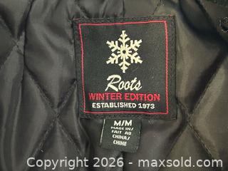 MaxSold Auction: Roots Winter Edition Quilted Buffalo Plaid Peacoat Wool Blend Woman’s Medium - London (Ontario, Canada) PARTNER MANAGED Downsizing Online Auction - Trillium Crescent