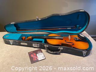 MaxSold Auction: Skylark Brand Full-Size Violin with Case & Bow - London (Ontario, Canada) PARTNER MANAGED Downsizing Online Auction - Trillium Crescent