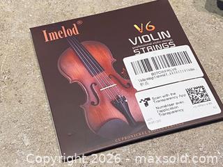 MaxSold Auction: Skylark Brand Full-Size Violin with Case & Bow - London (Ontario, Canada) PARTNER MANAGED Downsizing Online Auction - Trillium Crescent