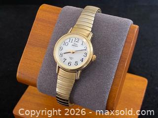 MaxSold Auction: Timex Indiglo Quartz Wristwatch – Gold Tone, Expansion Band - London (Ontario, Canada) PARTNER MANAGED Downsizing Online Auction - Trillium Crescent